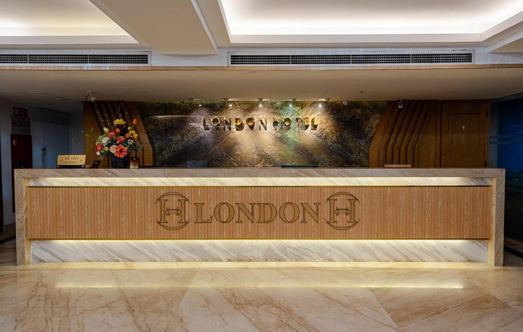 London Hanoi Hotel Exterior photo